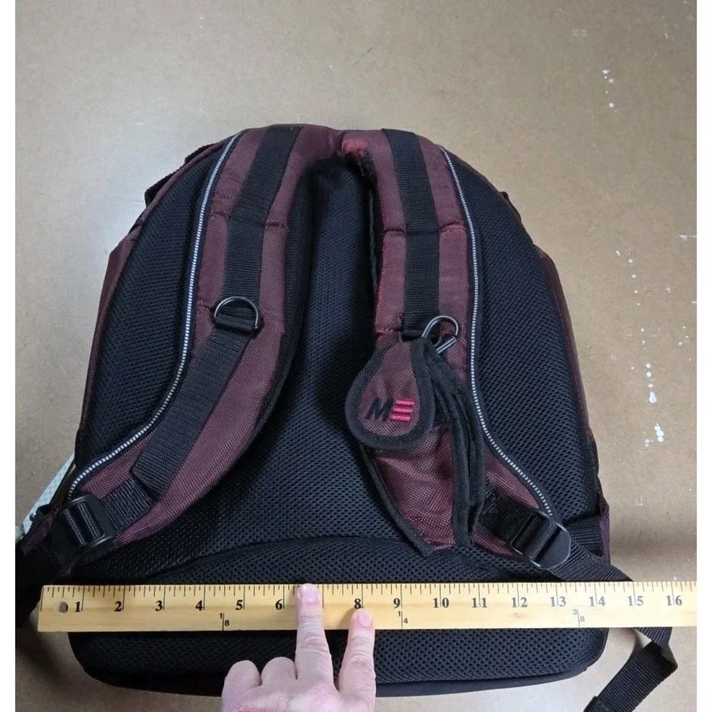 MobilEdge Bring It On Premium Gamer Backpack Gaming Safe Travel‎ Bag Padded
